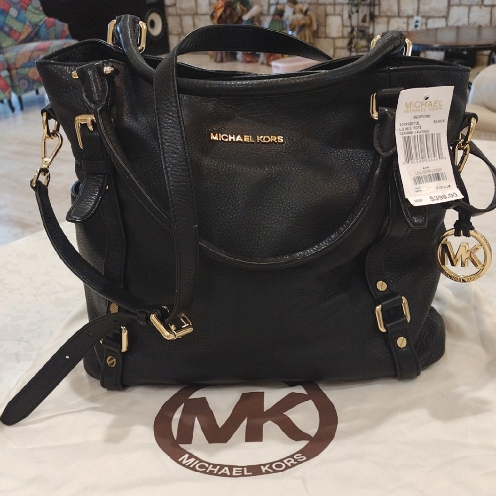 Michael Kors Genuine Leather LG N/S TOTE Bag Black New With Tag